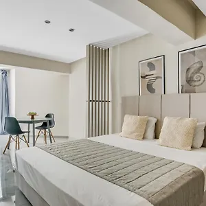 Sanders Crystal Apartment Larnaca